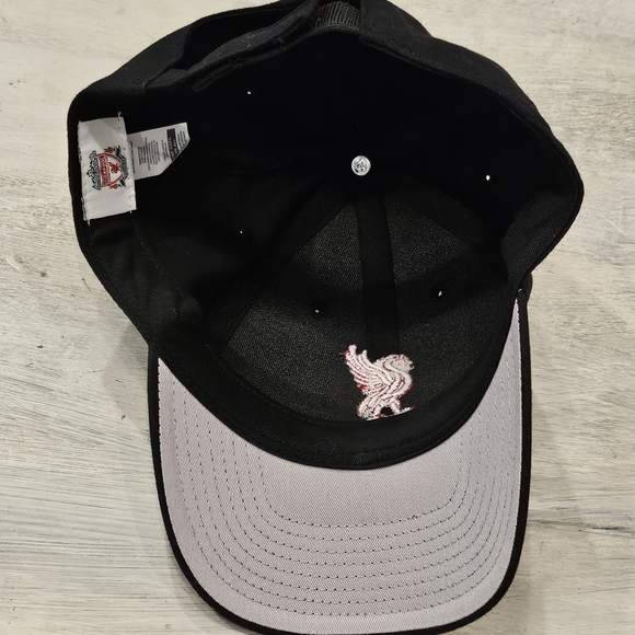 NWT Official Liverpool Football Club Velcro Strap Hat - OSFA - Black - Picture 4 of 8